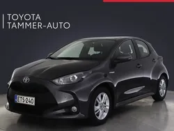 Harmaa Käytetty 2021 Toyota Yaris Hybrid Active Viistoperä | 19 480 € (Perustarjous)