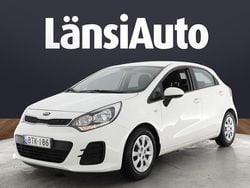 Valkoinen Käytetty 2015 Kia Rio LX Viistoperä | 8 790 € (Perustarjous)