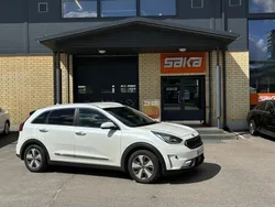 Käytetty 2018 Kia Niro Premium Katumaasturi | 12 400 € (Hyvä tarjous)
