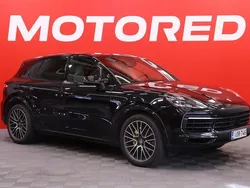 Käytetty 2019 Porsche Cayenne Sport Katumaasturi | 52 790 € (Hyvä tarjous)