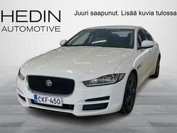 Valkoinen Käytetty 2016 Jaguar XE Pure Sedan | 12 390 €
