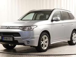 Harmaa Käytetty 2013 Mitsubishi Outlander Intense Katumaasturi | 4 990 € (Perustarjous)