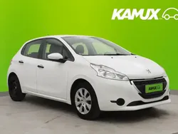 Valkoinen Käytetty 2013 Peugeot 208 Viistoperä | 3 900 € (Supertarjous)