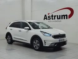 Valkoinen Käytetty 2019 Kia Niro EX Katumaasturi | 19 490 € (Perustarjous)