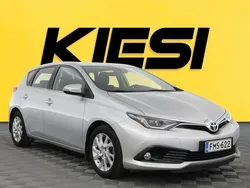 Käytetty 2017 Toyota Auris Multidrive S Viistoperä | 17 990 € (Perustarjous)