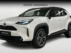Valkoinen Käytetty 2022 Toyota Yaris Cross Style Katumaasturi | 30 990 € (Perustarjous)