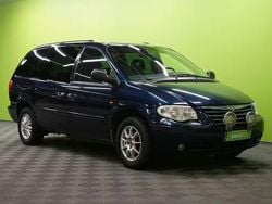 Sininen Käytetty 2005 Chrysler Voyager Tila-auto | 900 €