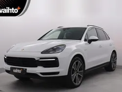 Käytetty 2018 Porsche Cayenne Sport Katumaasturi | 46 900 € (Perustarjous)