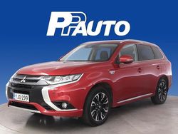Punainen Käytetty 2017 Mitsubishi Outlander P-HEV Intense+ Farmari | 16 850 € (Perustarjous)