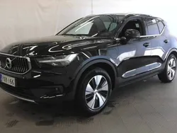 Musta Käytetty 2021 Volvo XC40 Business Edition Katumaasturi | 30 900 € (Hyvä tarjous)