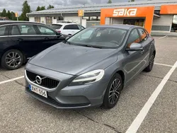 Käytetty 2017 Volvo V40 Business Edition Farmari | 12 890 € (Perustarjous)