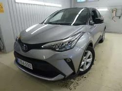 Hopea Käytetty 2022 Toyota C-HR Edition Katumaasturi | 24 900 € (Supertarjous)