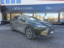 Musta Käytetty 2022 Lexus NX450h+ Executive Line Katumaasturi | 51 990 € (Perustarjous)