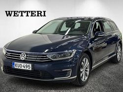 Sininen Käytetty 2017 VW Passat GTE Sedan | 12 990 € (Hyvä tarjous)
