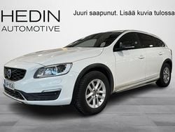 Valkoinen Käytetty 2016 Volvo V60 CC Business Edition Farmari | 18 900 € (Perustarjous)