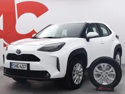 040 Käytetty 2024 Toyota Yaris Cross Active Katumaasturi | 28 590 € (Perustarjous)