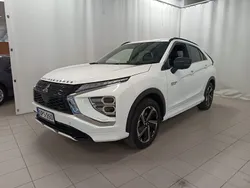 Valkoinen Käytetty 2022 Mitsubishi Eclipse Cross Intense Katumaasturi | 24 900 € (Perustarjous)