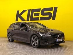 Käytetty 2021 Volvo V60 R-Design Farmari | 33 890 € (Hieman kallis)