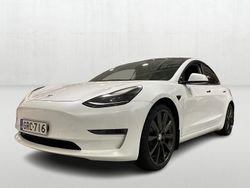 Valkoinen Käytetty 2021 Tesla Model 3 Performance Sedan | 32 900 € (Kallis)