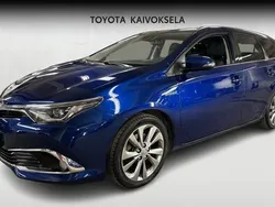 Sininen Käytetty 2017 Toyota Auris Touring Sports Premium Farmari | 16 490 € (Perustarjous)