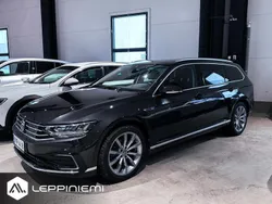 Käytetty 2021 VW Passat GTE Farmari | 23 880 € (Hieman kallis)