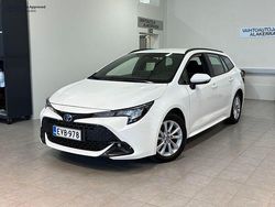 Valkoinen Käytetty 2024 Toyota Corolla Active Farmari | 28 900 € (Perustarjous)