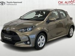 Ruskea Käytetty 2024 Toyota Yaris Active Viistoperä | 23 690 € (Hieman kallis)