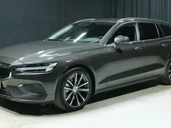 Sininen Uusi 2025 Volvo V60 Plus Farmari | 54 900 €