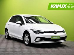 Valkoinen Käytetty 2023 VW Golf VIII Active Sedan | 16 900 € (Supertarjous)