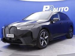 Harmaa Käytetty 2022 BMW iX Sport Line Katumaasturi | 45 490 € (Hyvä tarjous)