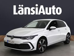 Käytetty 2021 VW Golf VIII GTE Viistoperä | 22 700 € (Perustarjous)
