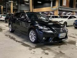 Käytetty 2014 Lexus IS300h Sedan | 14 990 € (Perustarjous)