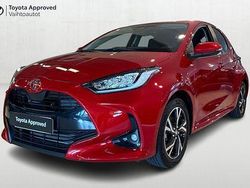Punainen Käytetty 2024 Toyota Yaris Plus Viistoperä | 24 490 € (Kallis)