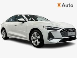 Valkoinen Uusi 2025 Audi A5 Advanced Plus Coupe - kaksiovinen | 66 087 € (Hieman kallis)