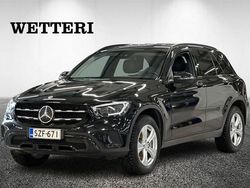 Musta Käytetty 2022 Mercedes GLC300e Business Katumaasturi | 41 900 € (Kallis)