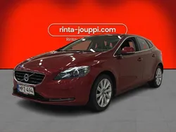 Käytetty 2016 Volvo V40 Summum Farmari | 16 890 € (Hieman kallis)