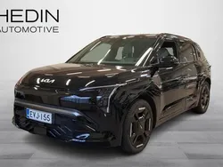 Musta Käytetty 2025 Kia EV3 2 Katumaasturi | 47 990 € (Perustarjous)