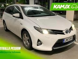 Valkoinen Käytetty 2014 Toyota Auris Hybrid Cool Farmari | 9 900 € (Perustarjous)