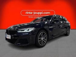 Musta Käytetty 2021 BMW 530e M Sport Farmari | 28 490 € (Perustarjous)