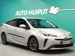 Keltainen Käytetty 2021 Toyota Prius Premium Viistoperä | 21 990 € (Perustarjous)