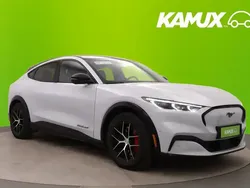 Valkoinen Käytetty 2021 Ford Mustang Mach-E Katumaasturi | 36 280 € (Perustarjous)