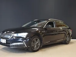 Musta Käytetty 2020 Skoda Superb Style Farmari | 15 500 € (Perustarjous)