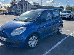Blu Usata 2010 Renault Twingo Authentique Due volumi | 2 900 €