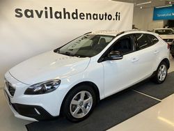Valkoinen Käytetty 2016 Volvo V40 CC Business Edition Farmari | 15 900 € (Hyvä tarjous)
