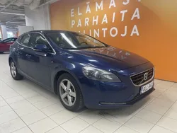 Käytetty 2015 Volvo V40 Business Edition Farmari | 9 900 € (Perustarjous)