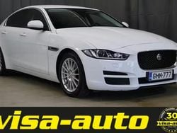 Valkoinen Käytetty 2017 Jaguar XE Pure Sedan | 12 990 €