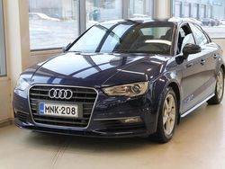 Sininen Käytetty 2013 Audi A3 Business Sedan | 10 990 € (Hieman kallis)