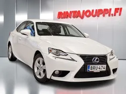 Valkoinen Käytetty 2015 Lexus IS300h Sedan | 19 570 € (Perustarjous)