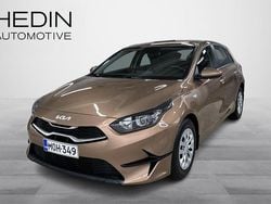 Ruskea Käytetty 2022 Kia Ceed LX Viistoperä | 16 900 €
