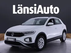 Käytetty 2022 VW T-Roc Katumaasturi | 28 890 € (Hieman kallis)